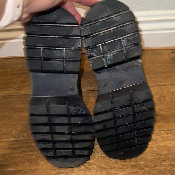 Black Leather Steve Madden Chelsea Boots - Picture 5 of 10